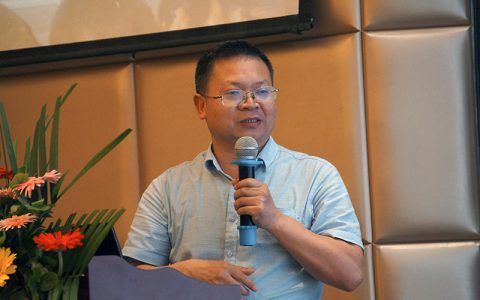 杨光友在2017年全国包虫病防控技术研讨会上作报告