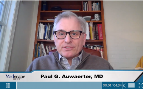 美国“僵尸鹿病”引起公众关注