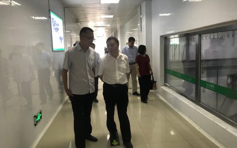 农业农村部及河南省畜牧局参观双汇“冰鲜鸡”屠宰加工项目